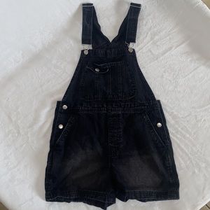 No Boundaries Overalls, Black denim. Size M (7-9)